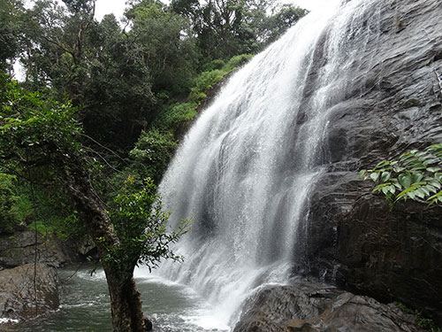 Chelavara Waterfall