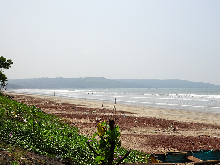 Ladghar beach