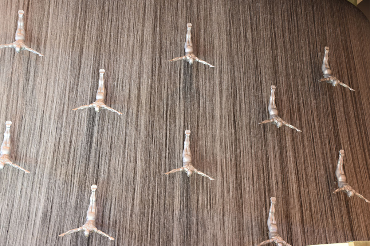 Statues inside the Dubai Mall