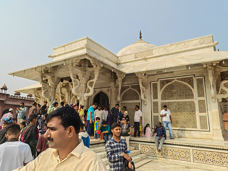 Baba Chisti's tomb