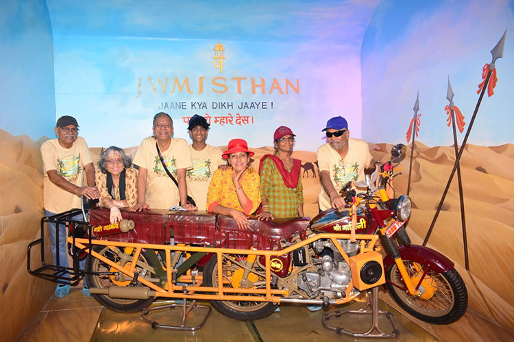 3 seater Motor Cycl
