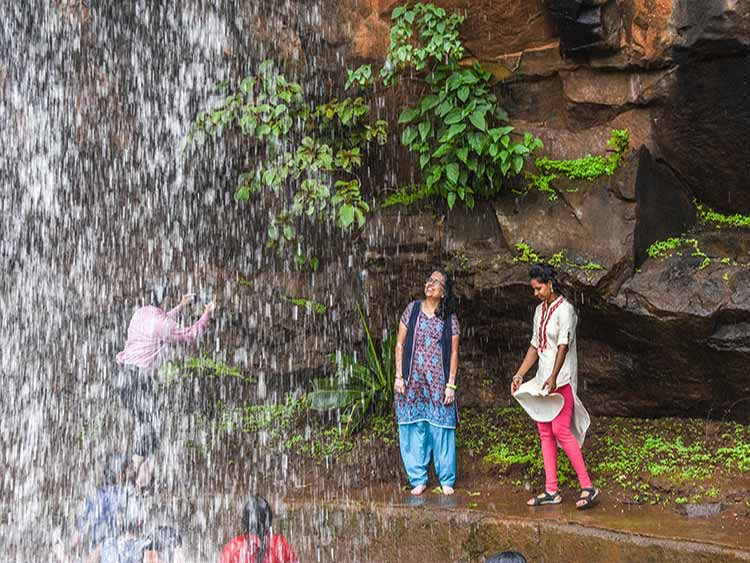 kanhe waterfalls