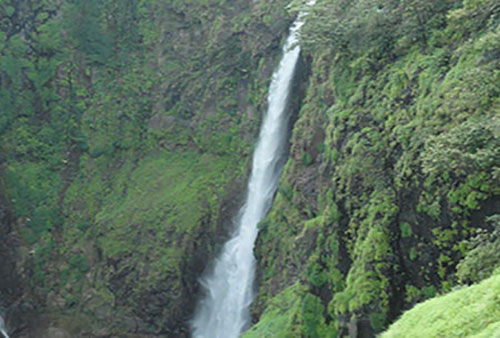 Toshehgar waterfall-font view