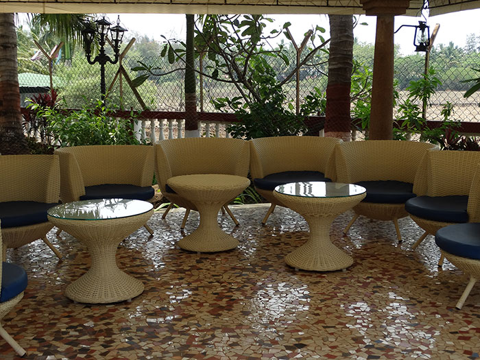 Sit out near the Pool