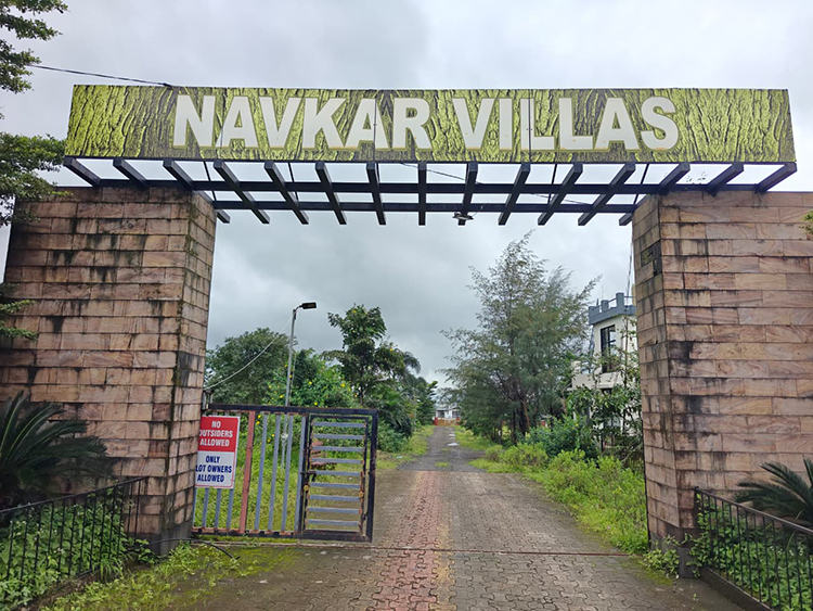Entrance to the Villas