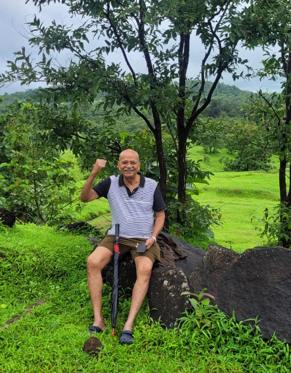 On the way to Ajobagad