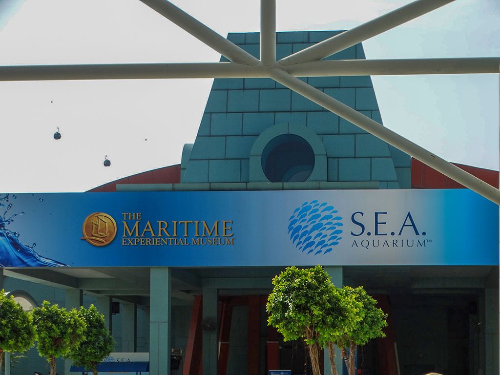 Entrnace to SEA Acquarium
