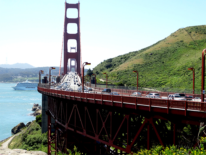 Traffic on Golden Gate Bridge, San Fransisco