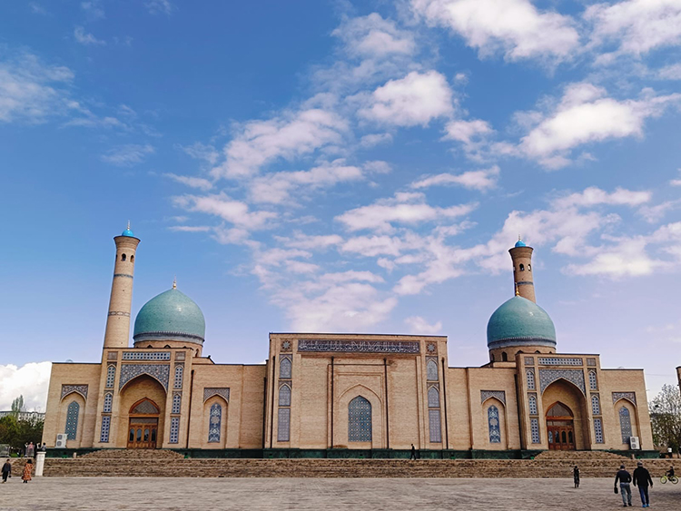 Khast Imam Complex