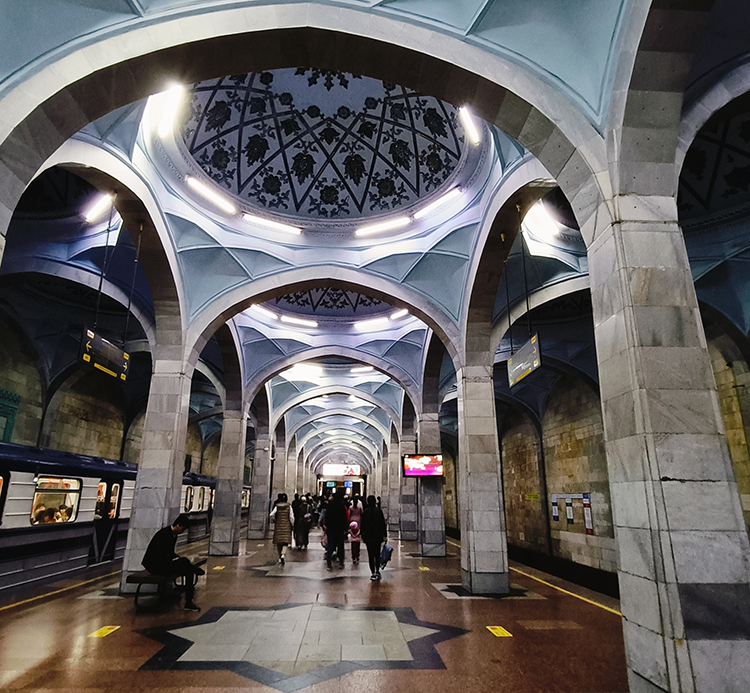 Alisher Navoi Metro station